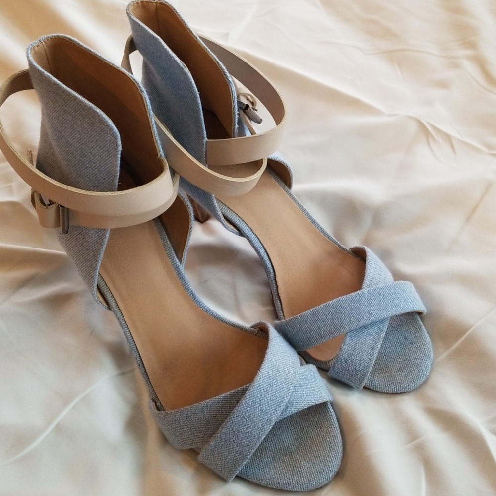 Joe's denim strappy sandals w/3.5 in heel